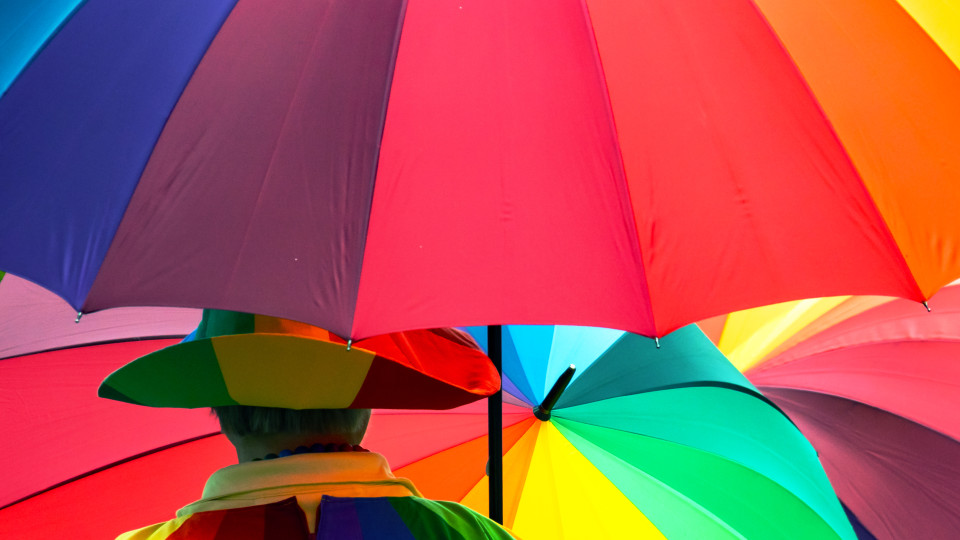 CSD Köln Schirm Regenbogen